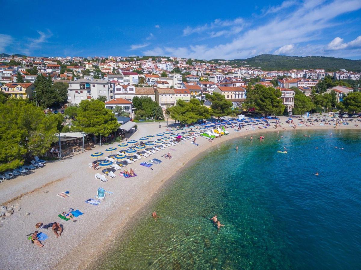 Apartments Mirela Crikvenica Exteriör bild