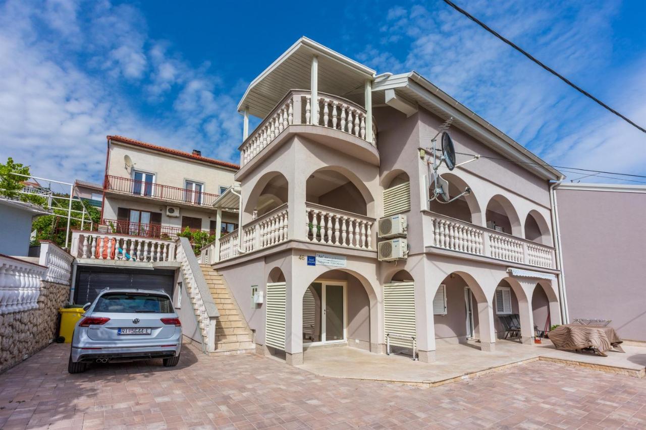 Apartments Mirela Crikvenica Exteriör bild