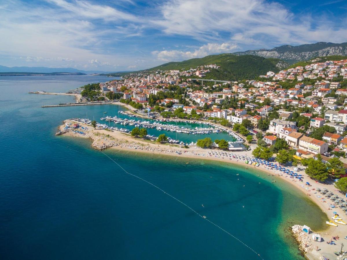 Apartments Mirela Crikvenica Exteriör bild